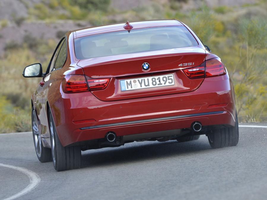  BMW 435i Coupe Sport Line 2013 года  (фото 23 из 28)